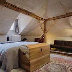 Monastery Garden Bistro & 4*