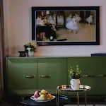ベッド・アンド・ブレックファスト Monastery Garden Bistro & 4*