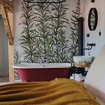 ベッド・アンド・ブレックファスト Monastery Garden Bistro & チェスキー クルムロフ