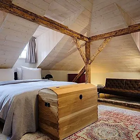 Monastery Garden Bistro&rooms Bed & Breakfast