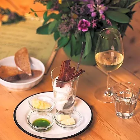 Bed & Breakfast Monastery Garden Bistro&rooms