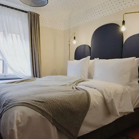 فندق مبيت وإفطار Monastery Garden Bistro & 4*