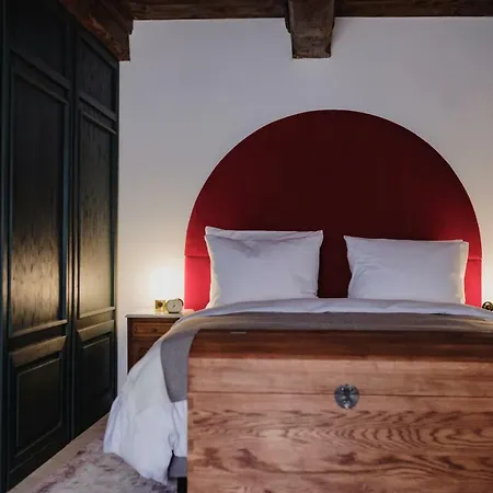 Monastery Garden Bistro&rooms Bed & Breakfast