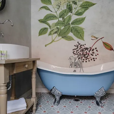 Monastery Garden Bistro&rooms 4* Český Krumlov