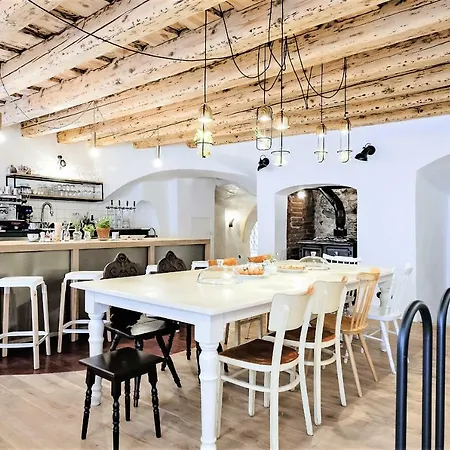 Monastery Garden Bistro&rooms Bed & Breakfast