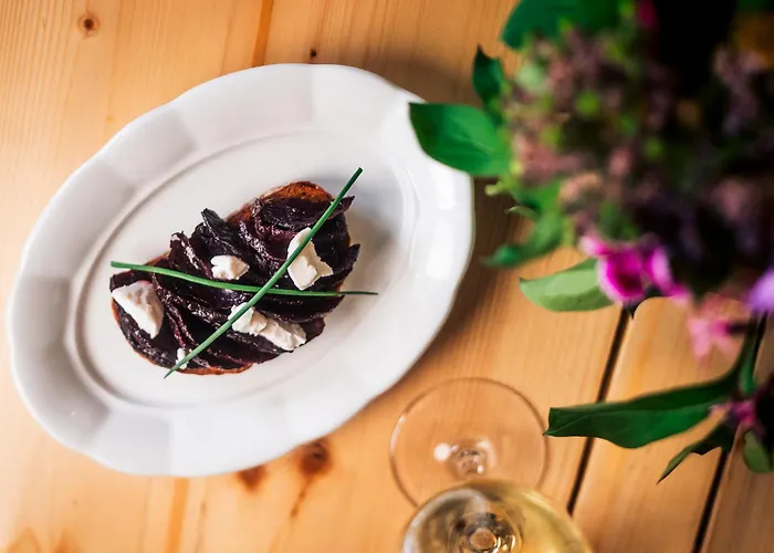 Monastery Garden Bistro&rooms 4* Český Krumlov