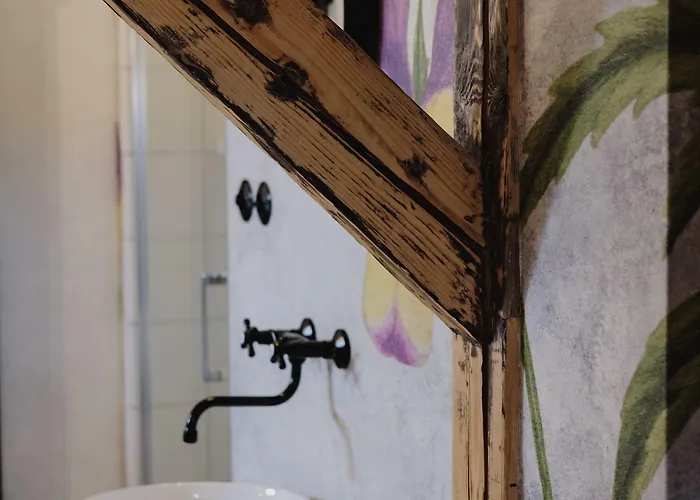 Panzió Monastery Garden Bistro &