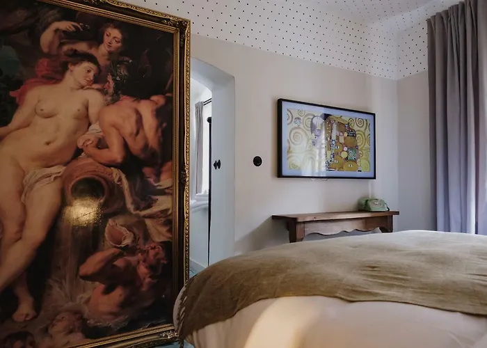 Panzió Monastery Garden Bistro &