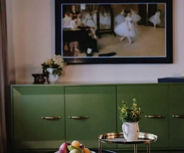 Bed & Breakfast Monastery Garden Bistro & 4*