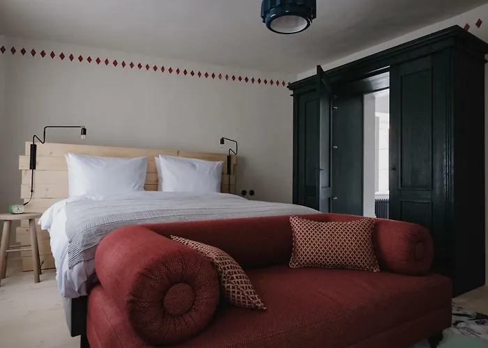 Monastery Garden Bistro & 4*